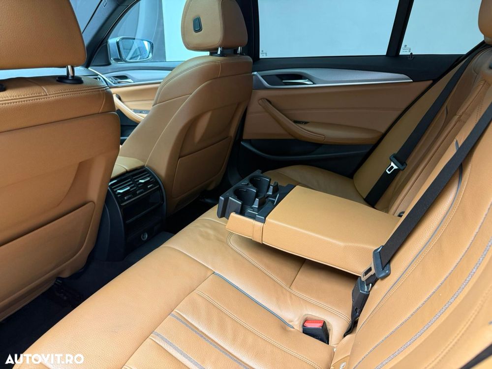 BMW Seria 5 520i Aut. M Sport Edition - 7