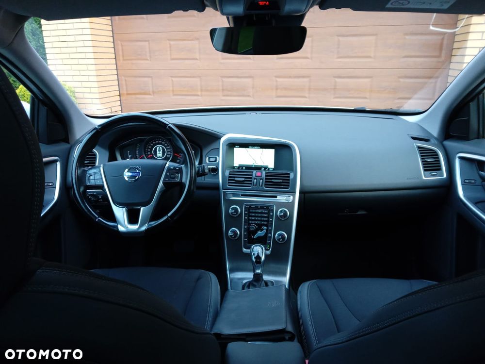 Volvo XC 60 D4 Geartronic Momentum - 10