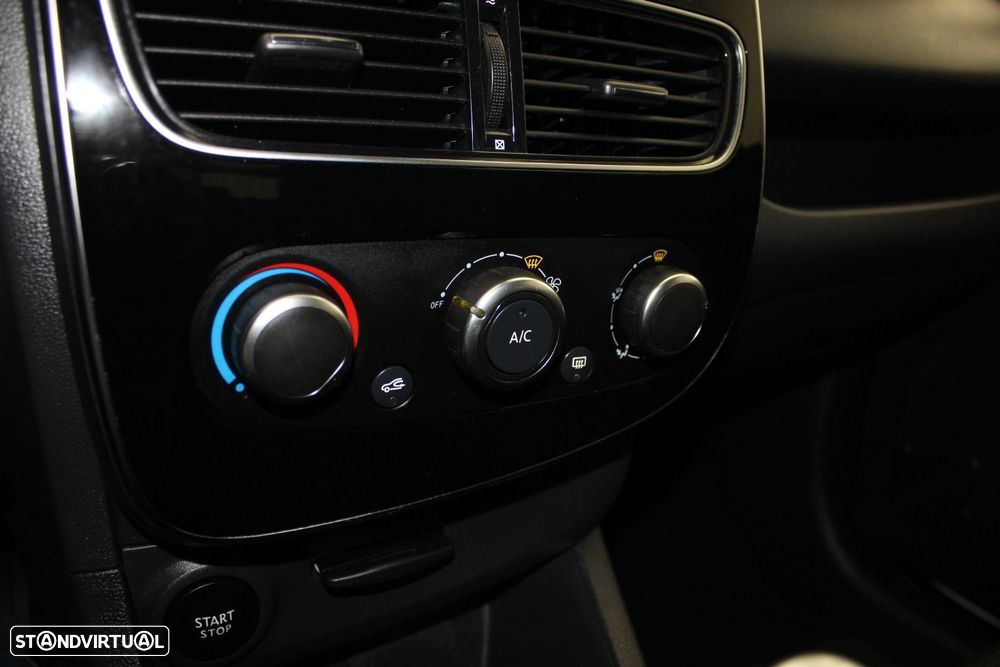 Renault Clio 1.5 dCi Zen — fotografia 16