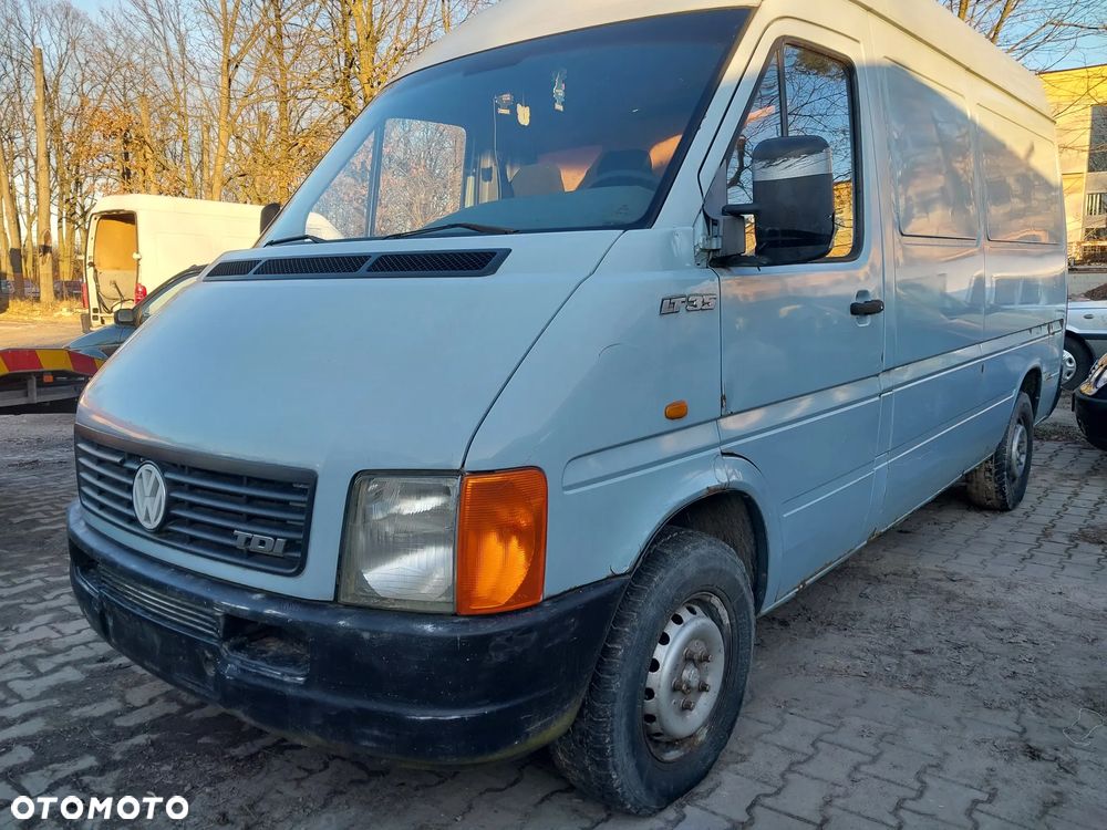 Volkswagen LT35 96-06 LT 35 bus blaszak silnik 2.5 TDI 109KM skrzynia biegów lewarek wybierak błotnik zderzak szyba podnośnik boczek wał most podpora koło felga fotel fotele maglownica turbina rura dolotowa mechanizm panel konsola podłoga rurka EGR chłodnica pas przedni stopień felgi wydech tłumik NA CZĘŚCI WSZYSTKIE CZĘŚCI - 1