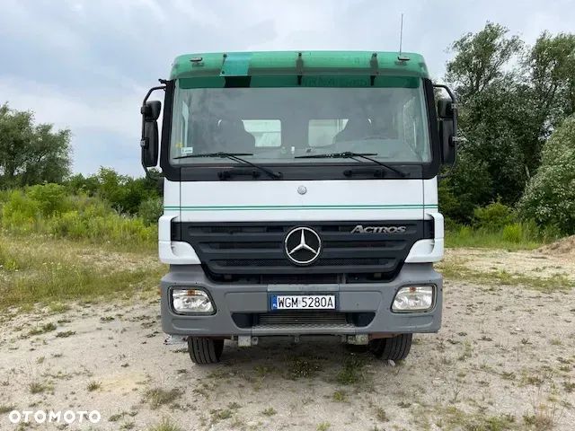 Mercedes-Benz Actros - 3