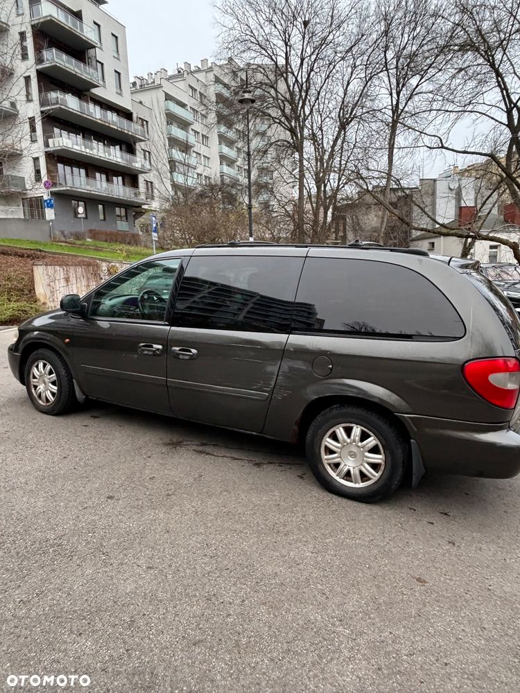 Chrysler Grand Voyager 2.5 CRD Limited - 2