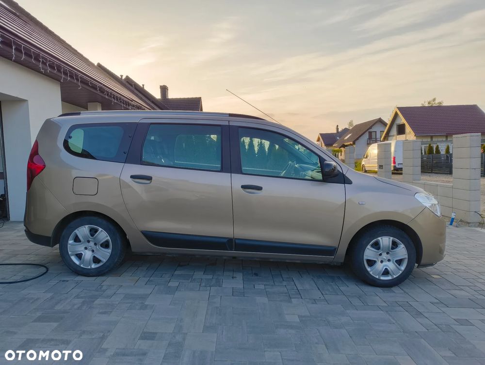 Dacia Lodgy 1.3 TCe Laureate S&S - 4