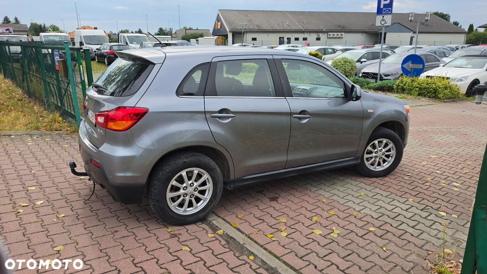 Mitsubishi ASX - 12