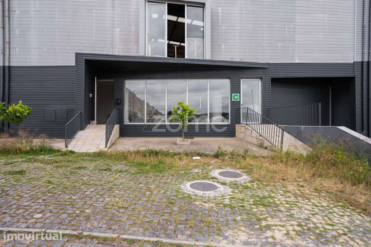 Pavilhão Industrial novo com 1031,68 m² em Santo Tirso - C - Grande imagem: 2/20