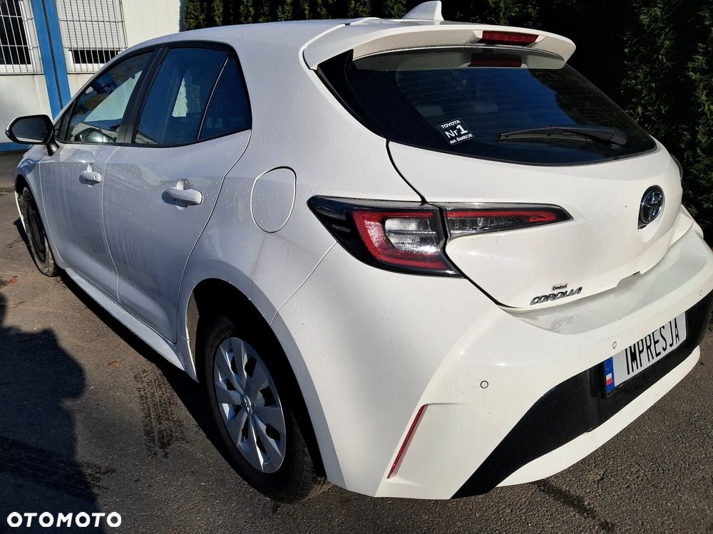 Toyota Corolla - 4