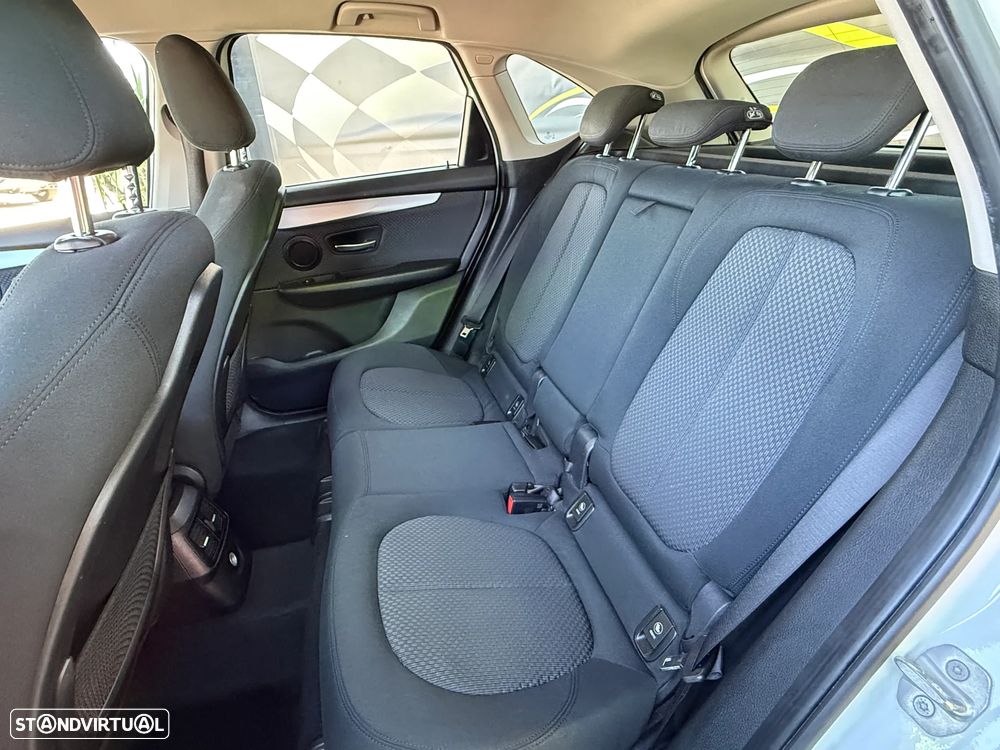 BMW 216 Active Tourer d Aut. Advantage - 17