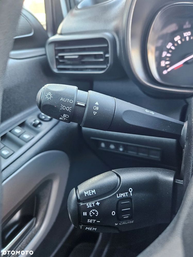 Toyota Proace City Verso 1.5 D-4D Business - 10