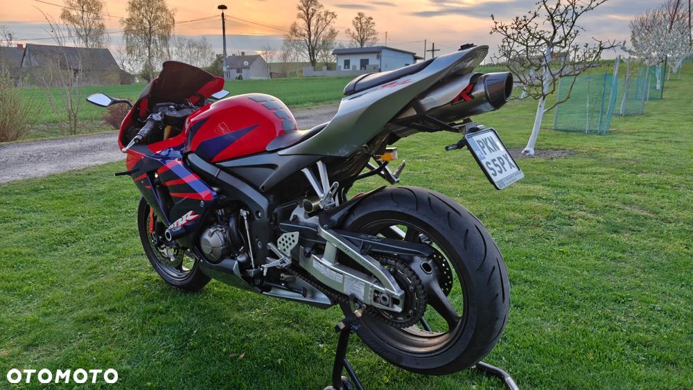 Honda CBR - 4