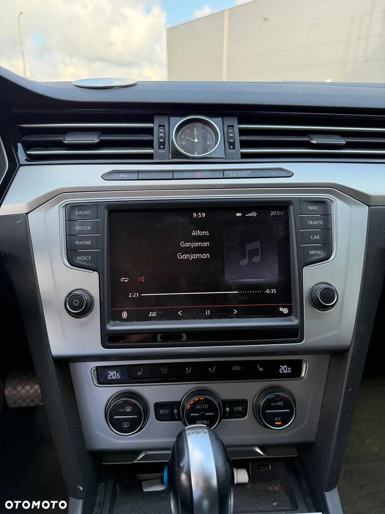 Volkswagen Passat - 7