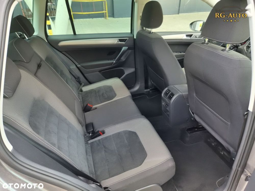 Volkswagen Golf Sportsvan - 36