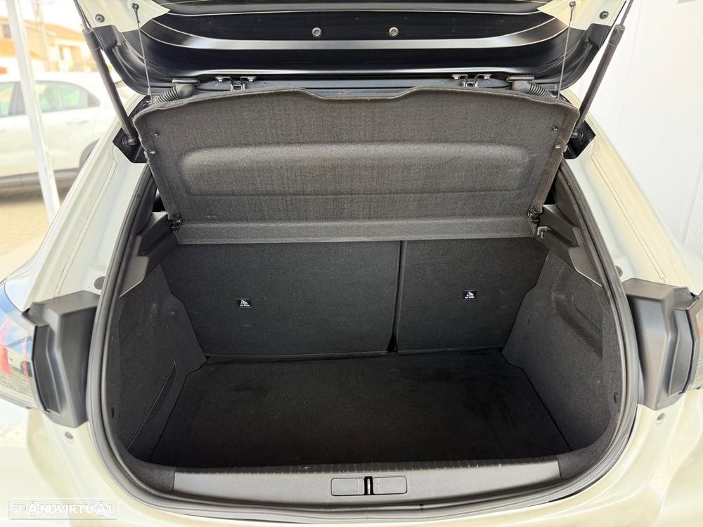 Peugeot 208 1.5 BlueHDi GT - 25