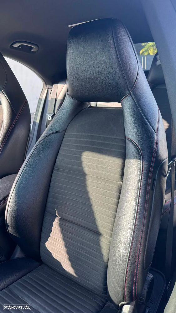 Mercedes-Benz CLA 180 AMG Line - 17