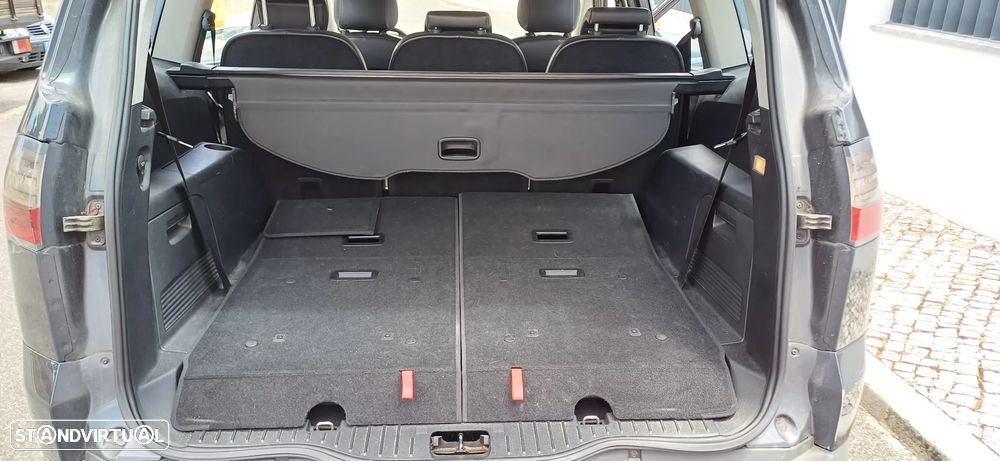 Ford S-Max 1.8 TDCi Titanium 7L - 18