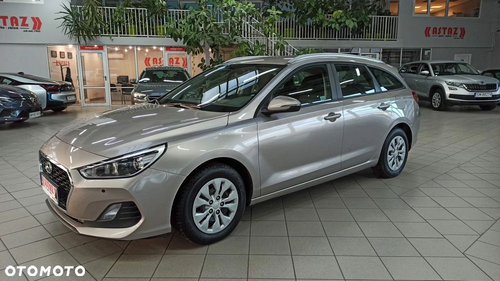 Hyundai i30 1.5 DPI Classic + - 3