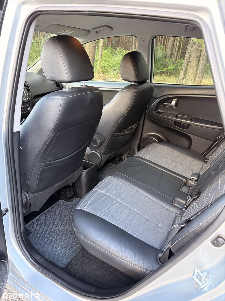 Kia Venga 1.4 Business Line - 4