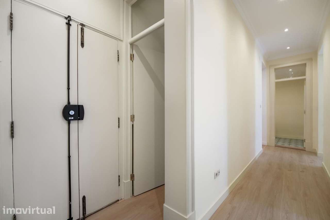 Apartamento T3 com vista, Avenidas Novas, Lisboa - Grande imagem: 3/25