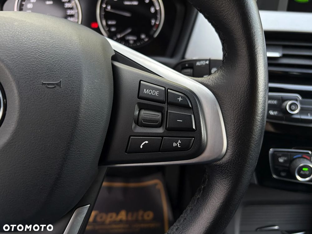 BMW X1 sDrive20i Advantage - 24