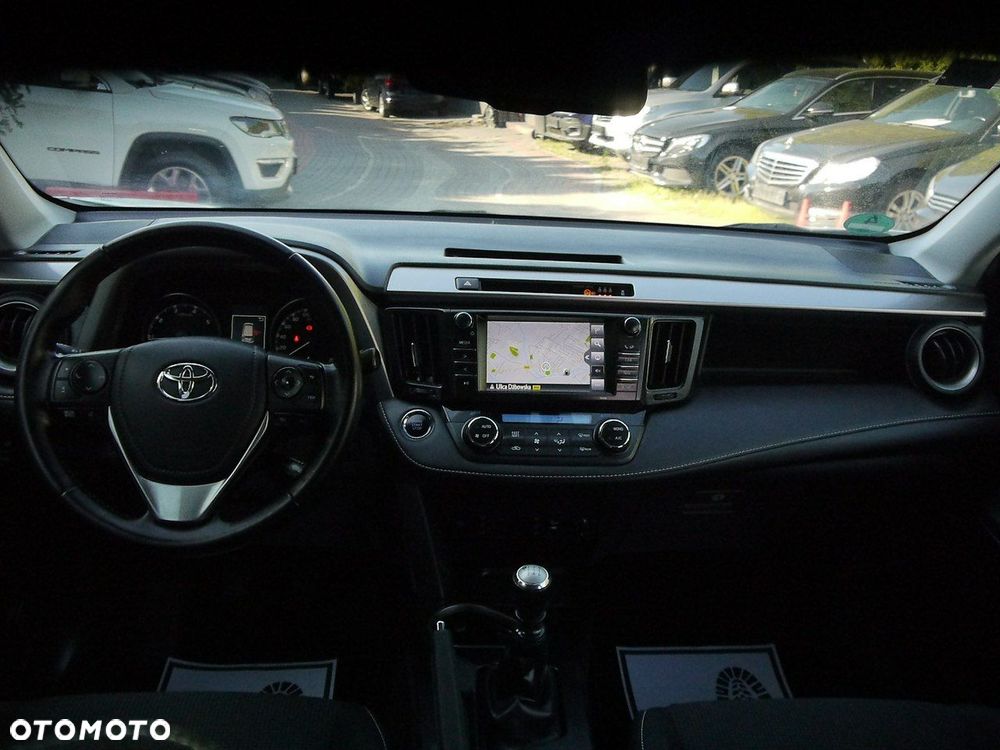 Toyota RAV4 2.0 D-4D Premium 4x2 - 25