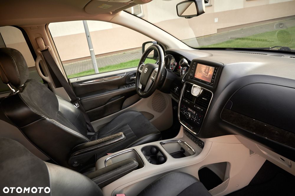 Lancia Voyager - 34