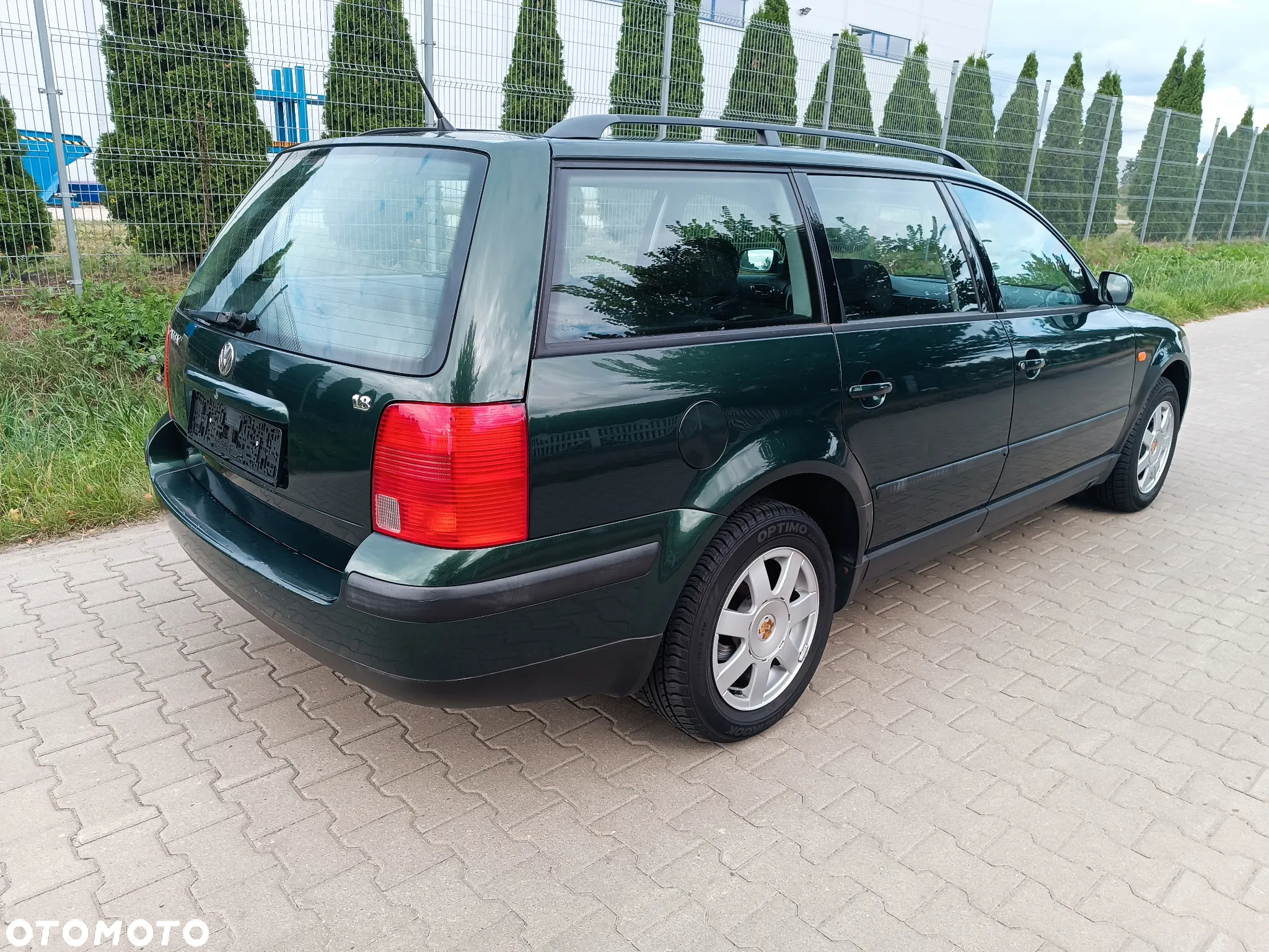 Volkswagen Passat 1.8 Comfortline - 27