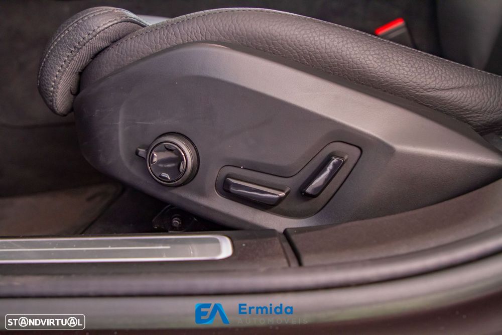 Volvo V90 2.0 T6 PHEV R-Design AWD - 36