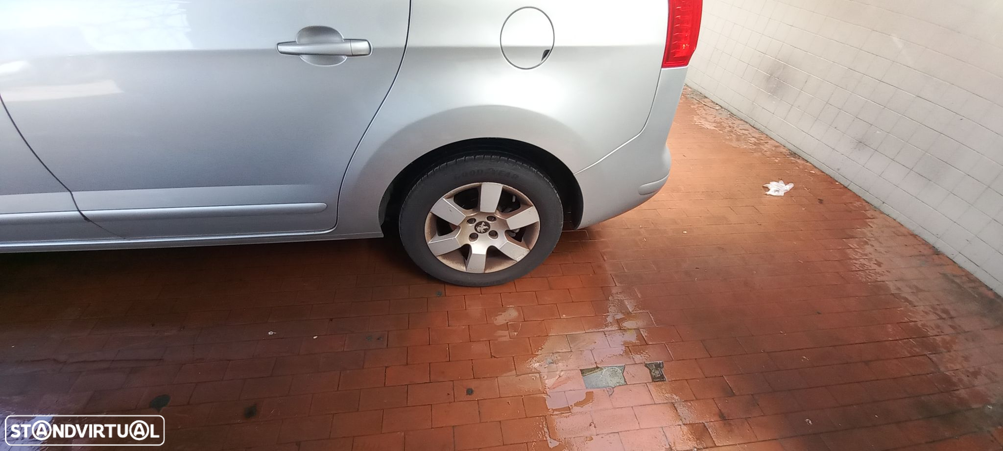 Peugeot 5008 1.6 E-HDi Style 2-Tronic - 3