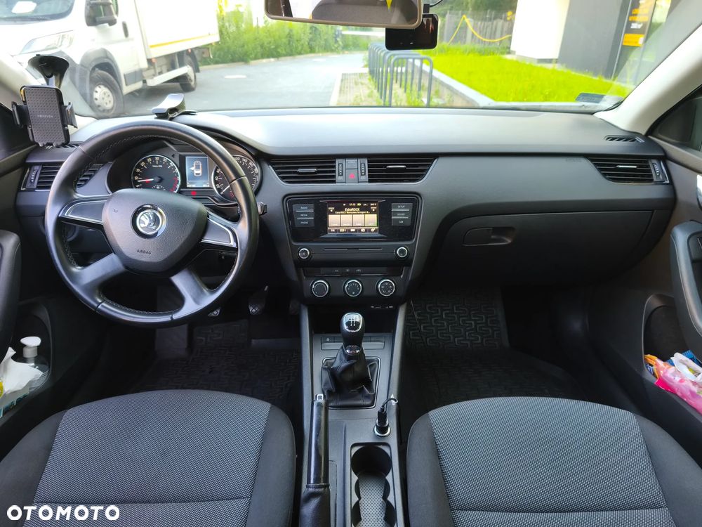 Skoda Octavia 1.6 TDI Active - 9