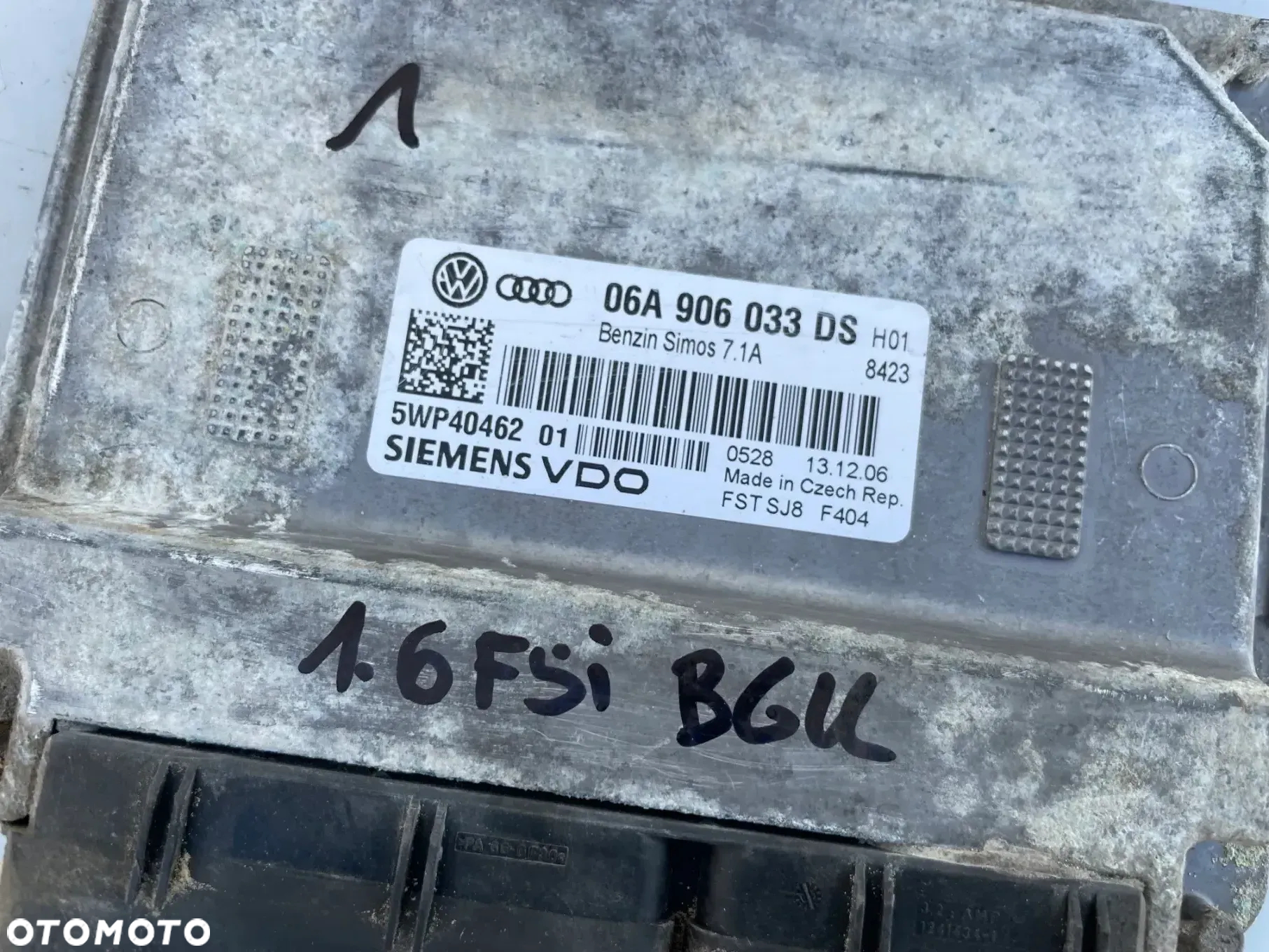 Sterownik silnika Audi A3 8P 1.6 FSI BGU 06A906033DS - 2