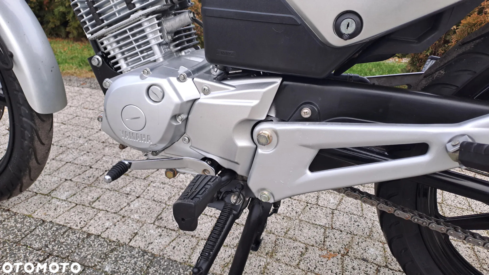 Yamaha YBR - 35