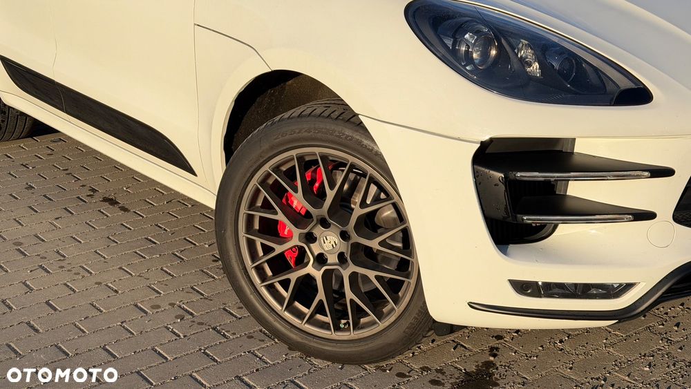 Porsche Macan Turbo Performance - 4
