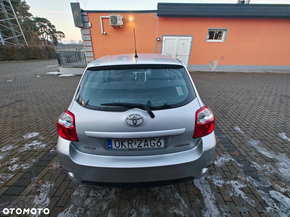 Toyota Auris 2.0 D-4D 2010 - 5