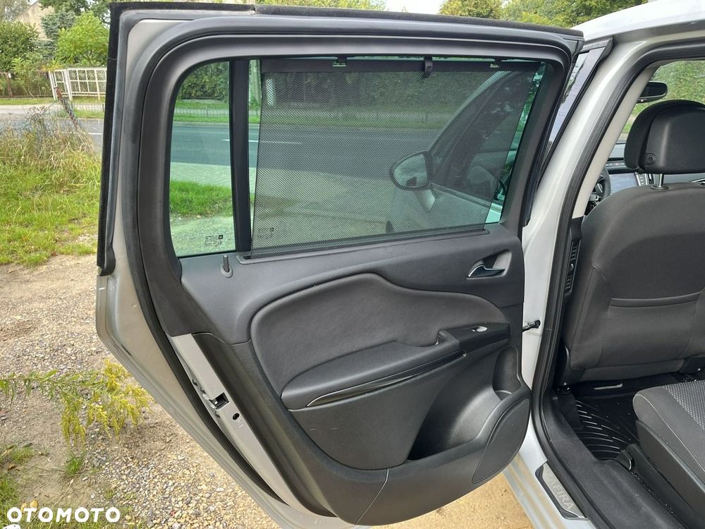 Opel Zafira - 33