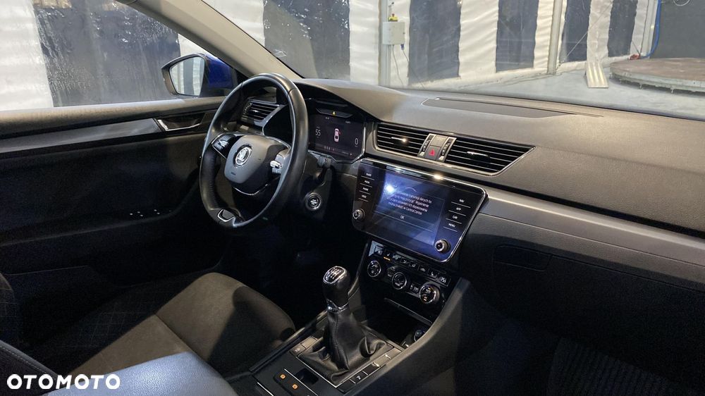 Skoda Superb 2.0 TDI SCR Active - 15