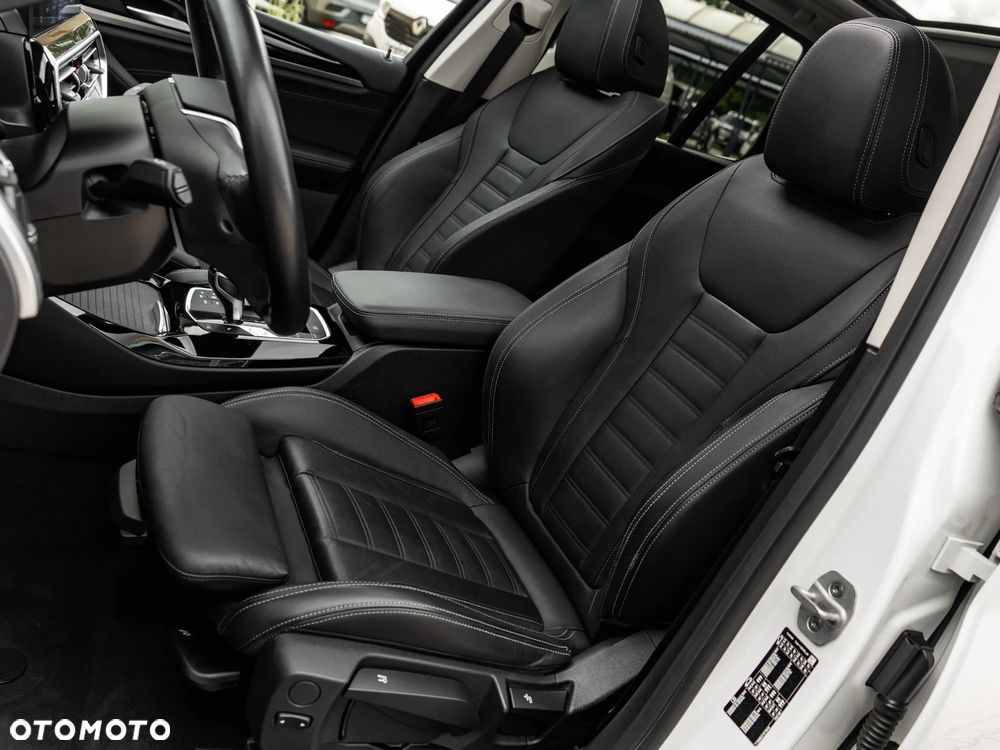 BMW X3 sDrive18d sport - 22