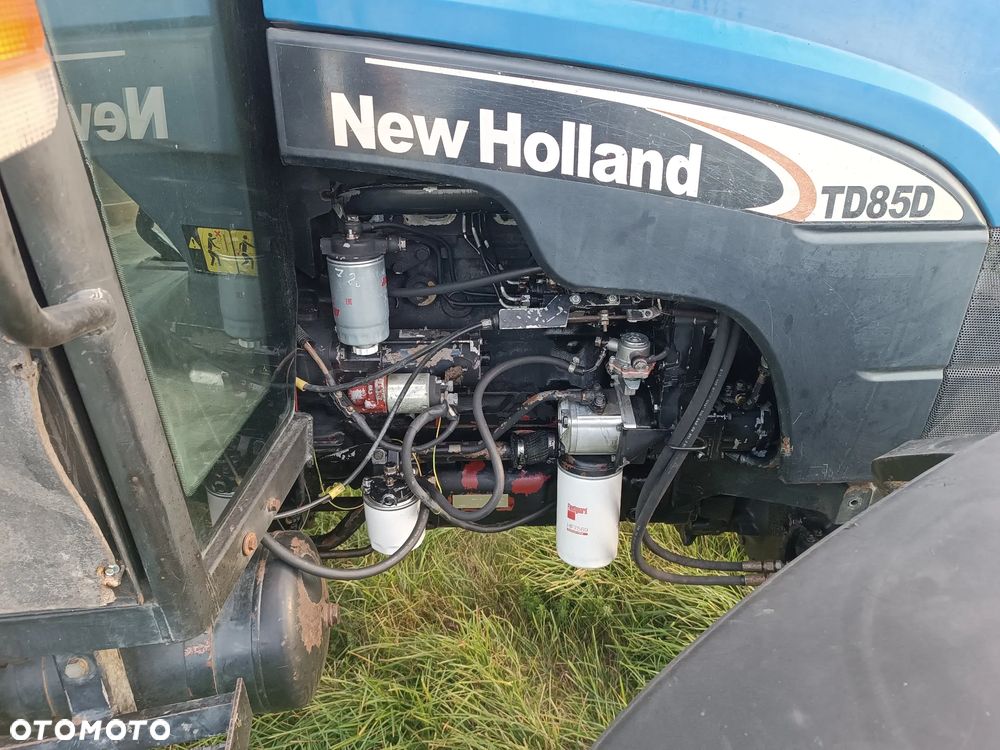 New Holland TD85D - 7