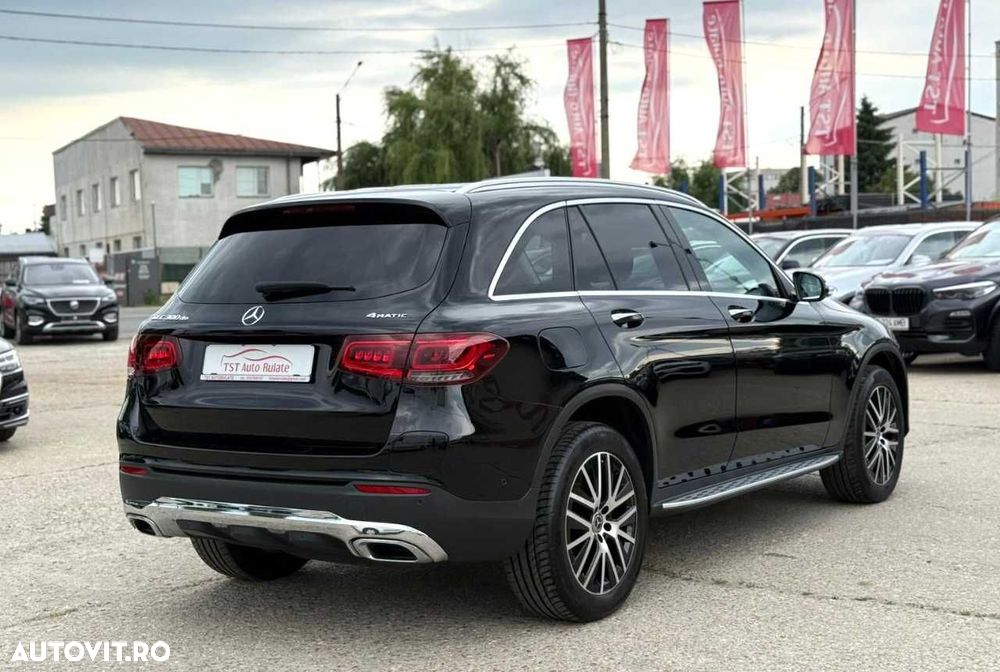 Mercedes-Benz GLC - 9