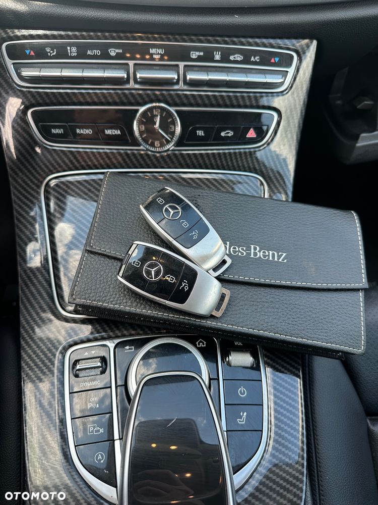 Mercedes-Benz Klasa E 220 d 4Matic 9G-TRONIC Avantgarde - 9
