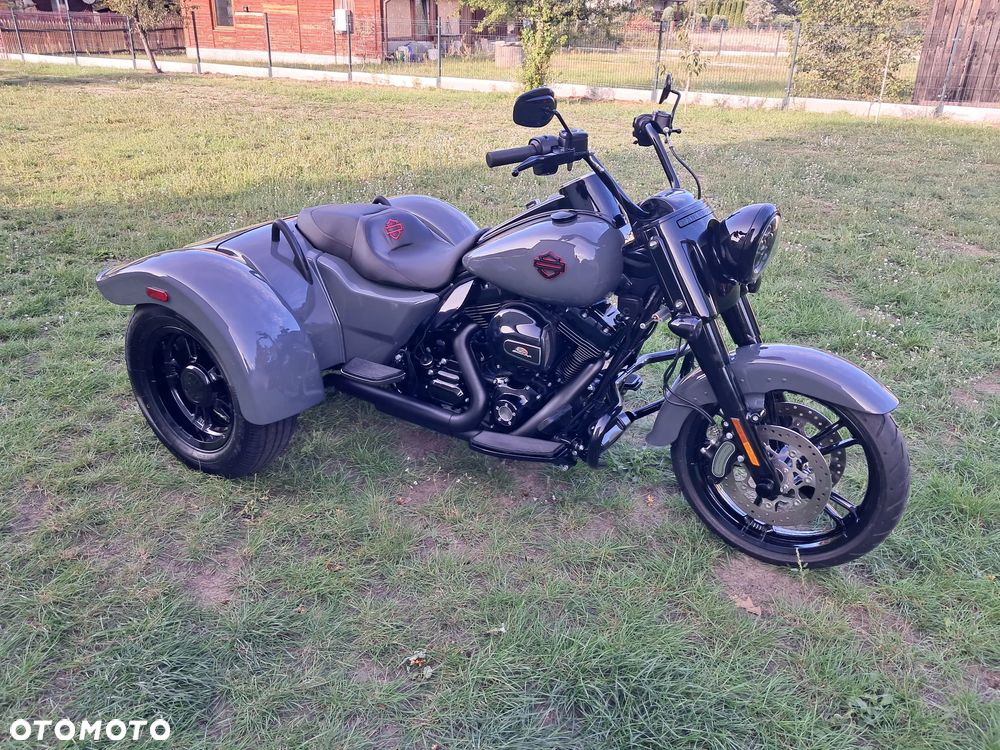Harley-Davidson Trike Freewheeler - 1
