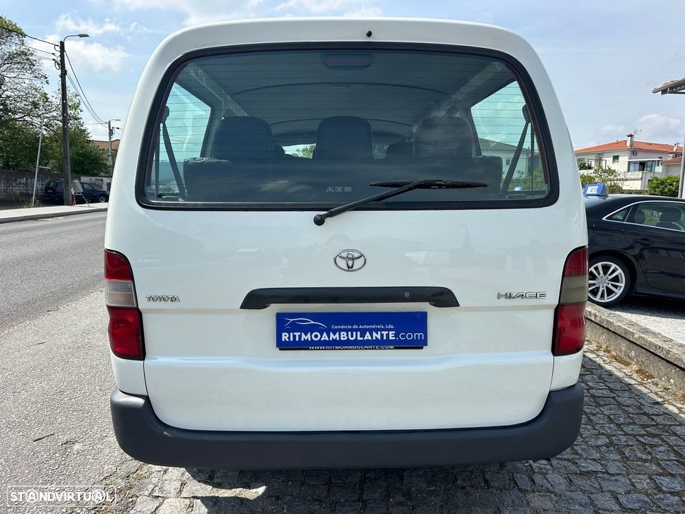 Toyota HiAce - 5