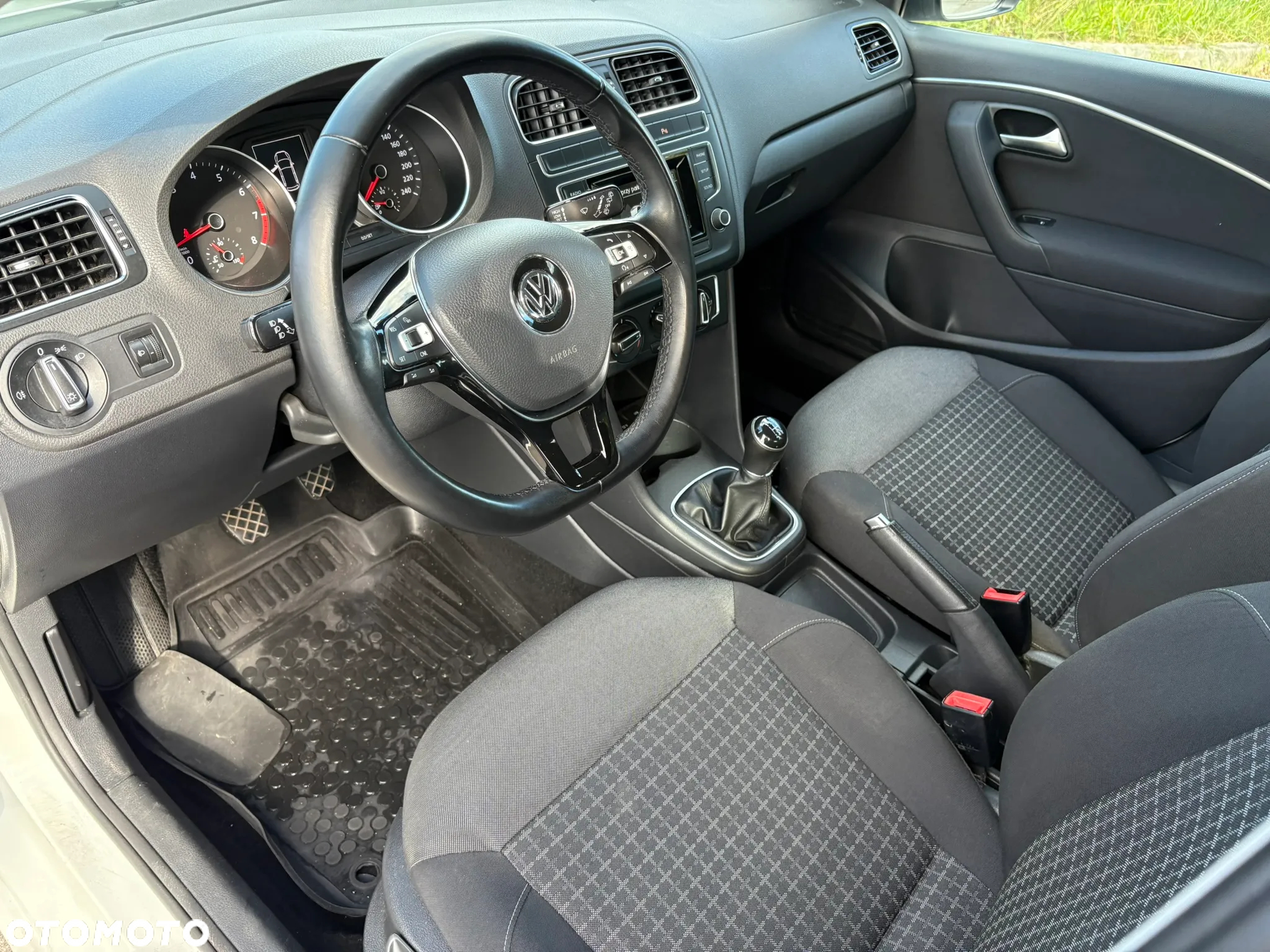 Volkswagen Polo 1.0 Comfortline - 9