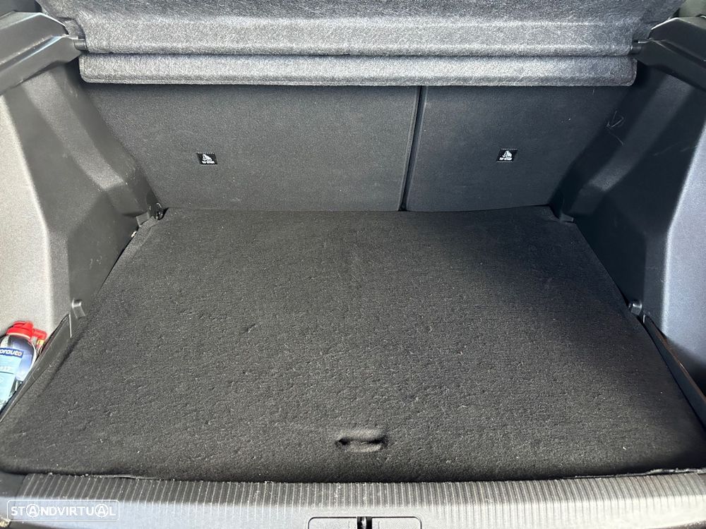 Peugeot 2008 1.2 PureTech Active - 8
