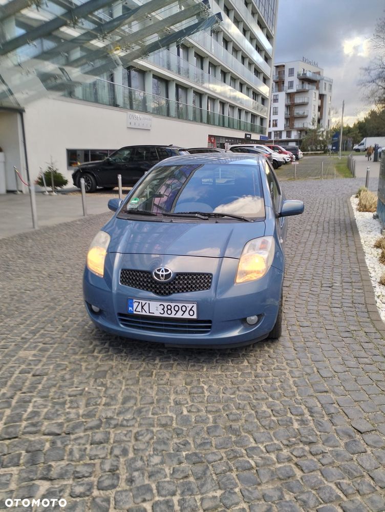 Toyota Yaris 1.0 Terra - 1