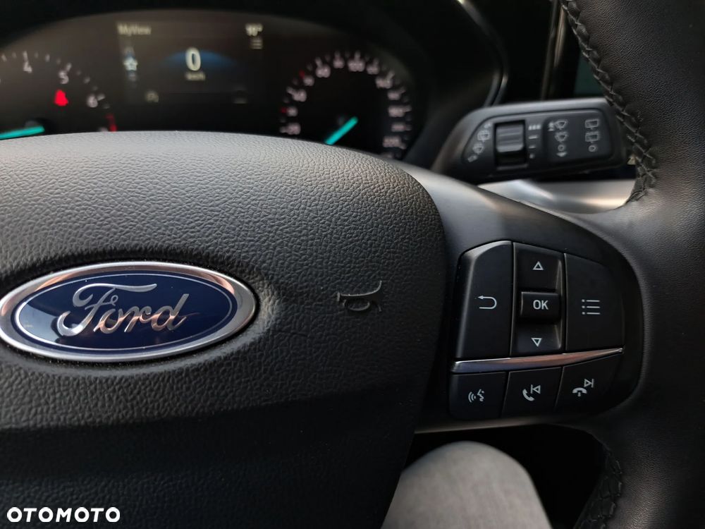 Ford Focus 1.0 EcoBoost Titanium - 22