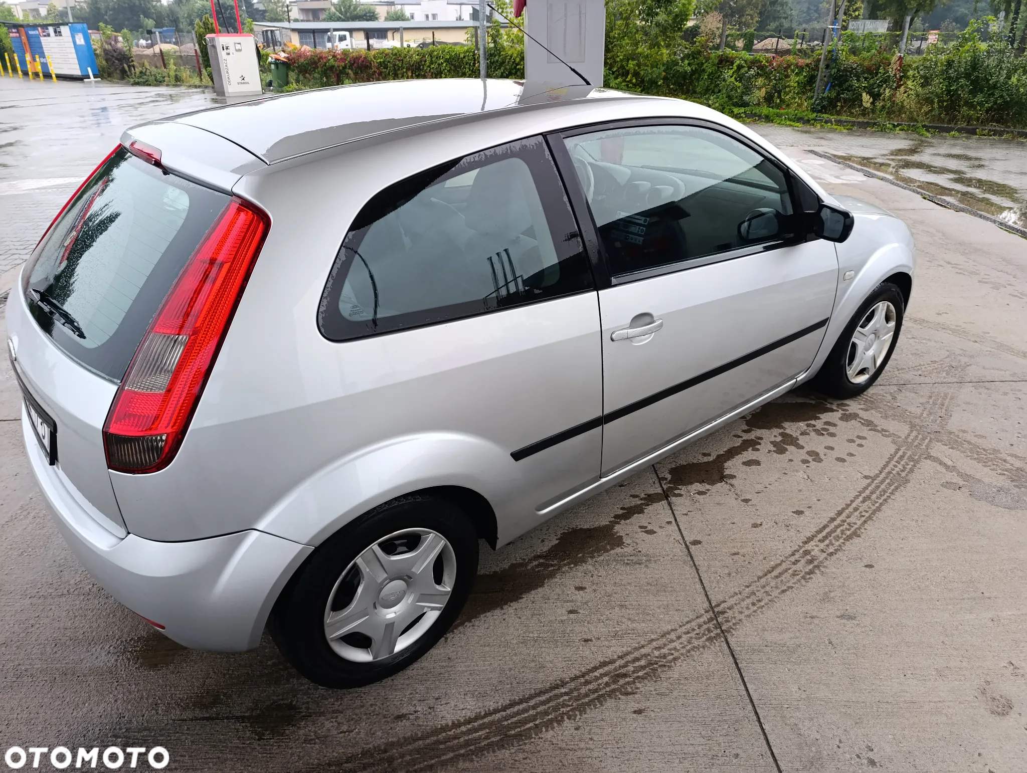 Ford Fiesta - 8