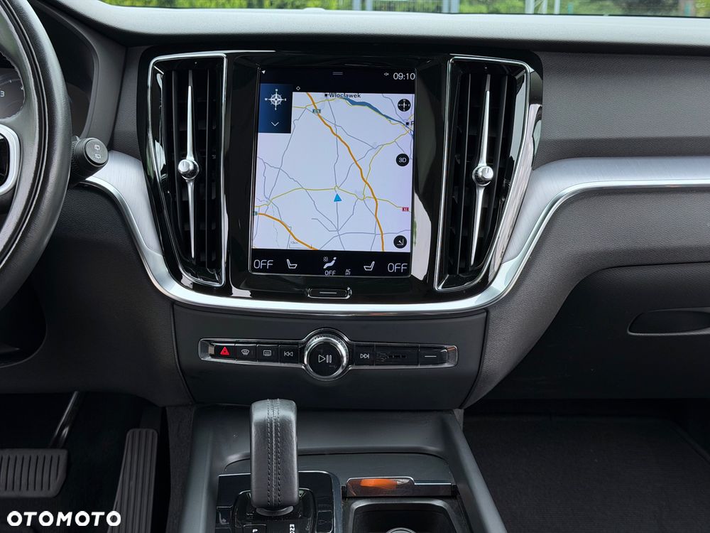 Volvo V60 B4 B Geartronic Momentum Pro - 23