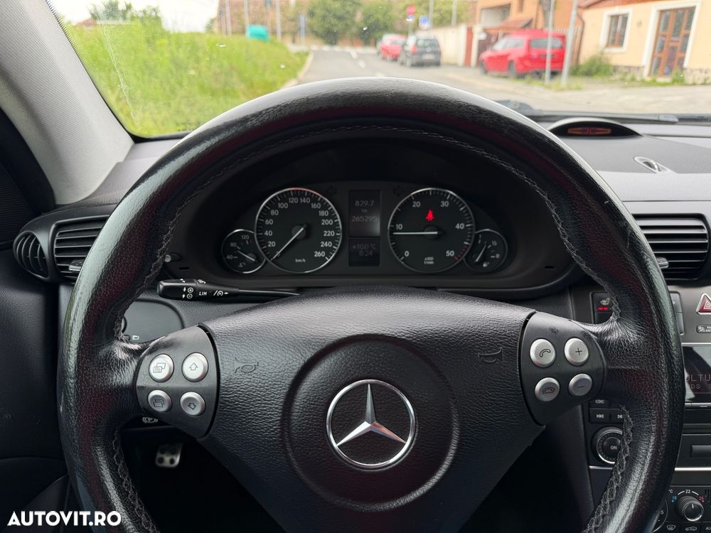 Mercedes-Benz C - 13