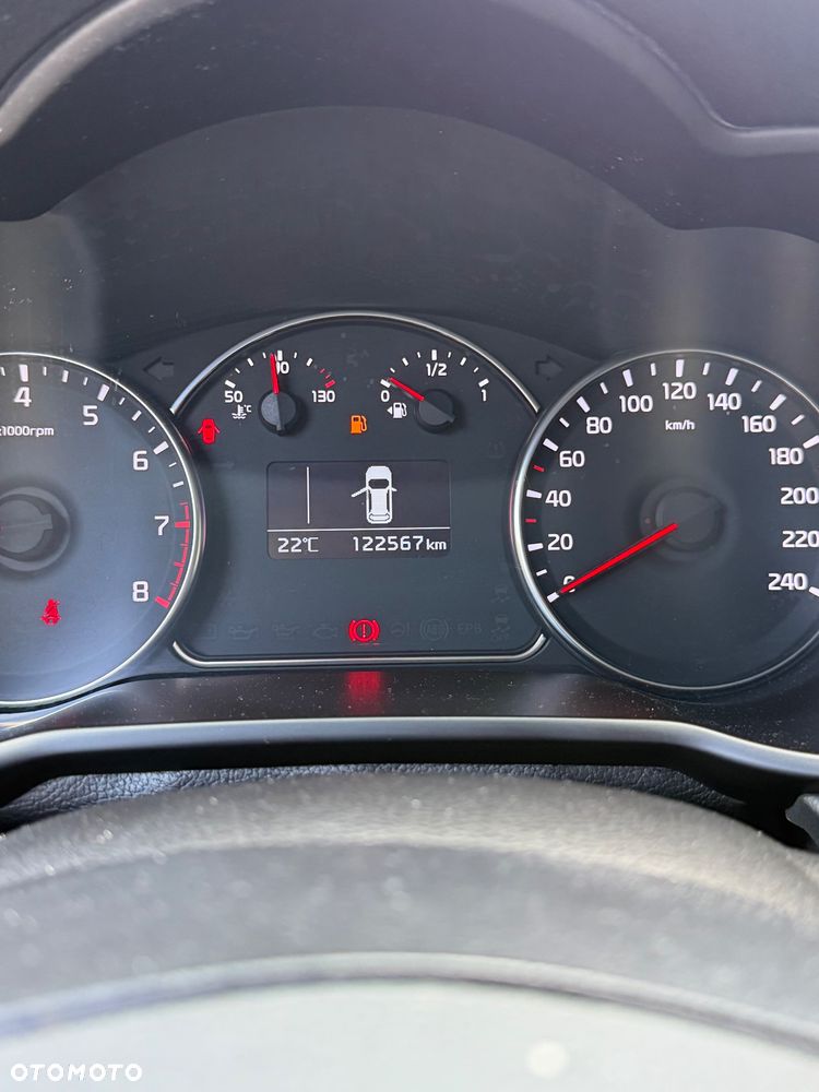 Kia Carens 1.6 GDI L 7os - 11
