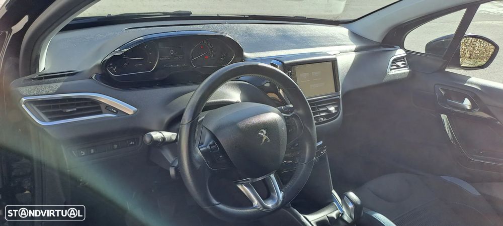 Peugeot 208 1.4 HDi Allure - 37