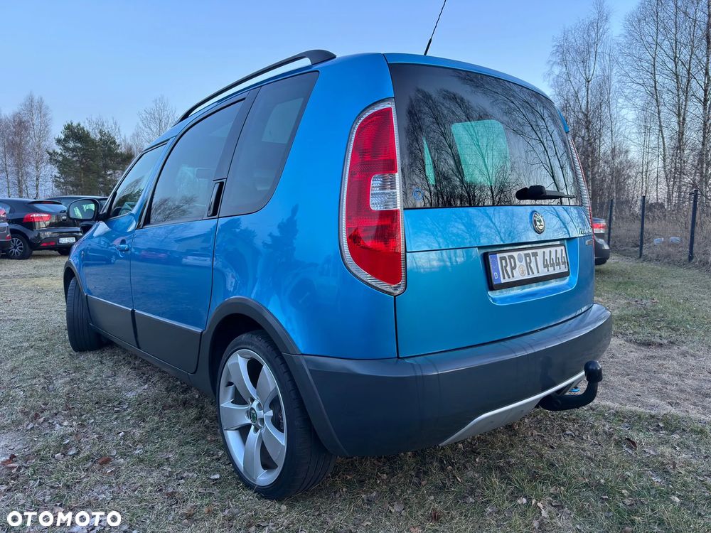 Skoda Roomster 1.6 16V Scout PLUS EDITION - 4